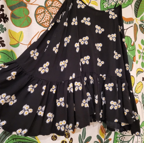 Mango flowy daisy top - Picture 2 of 2